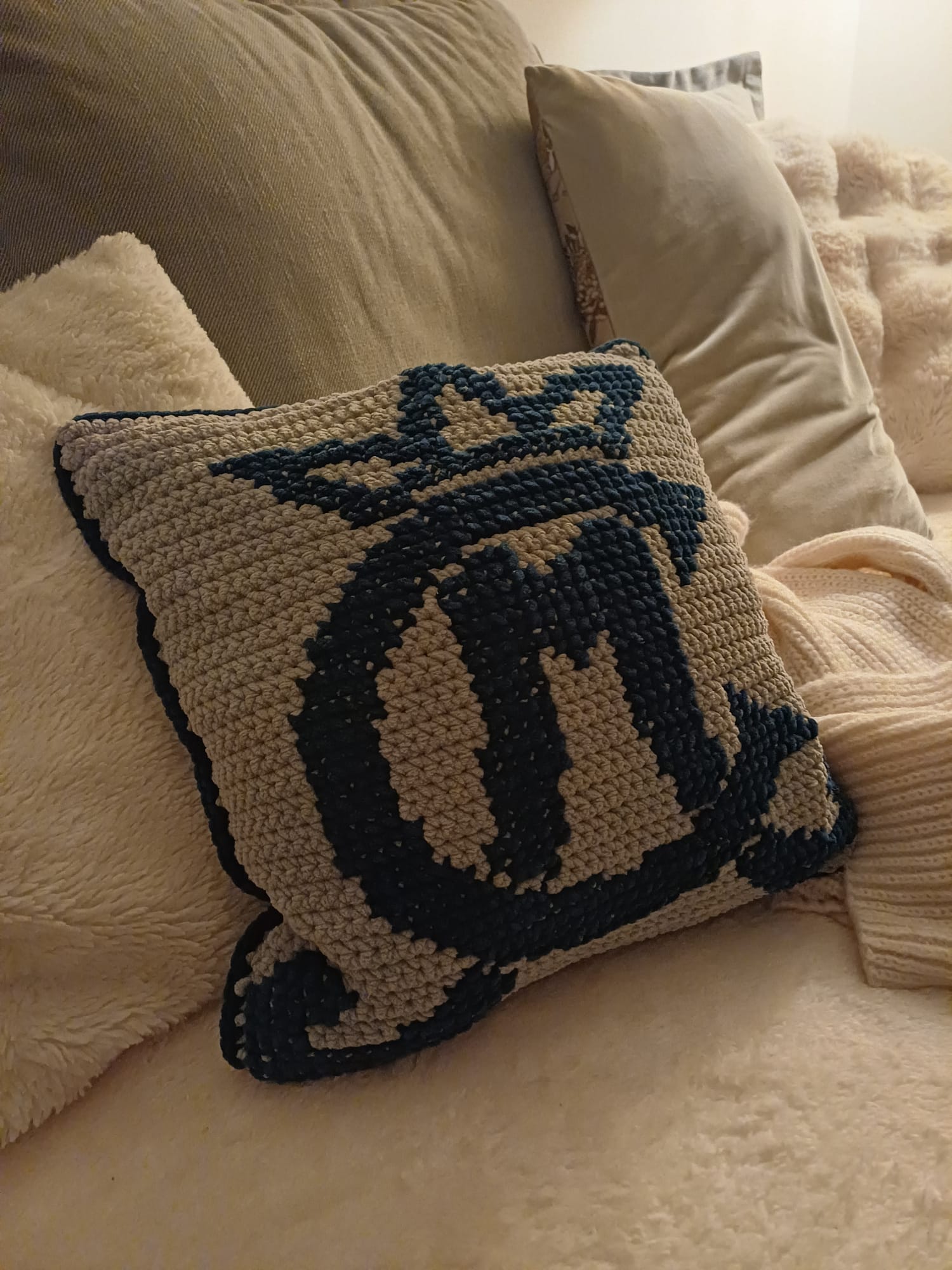 Logo cushion